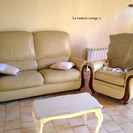 La Maison Orange 2 Сasa de vacaciones *